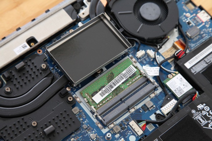 联想拯救者y720i77700hq键盘,拯救者y700和y720代哪个打游戏好