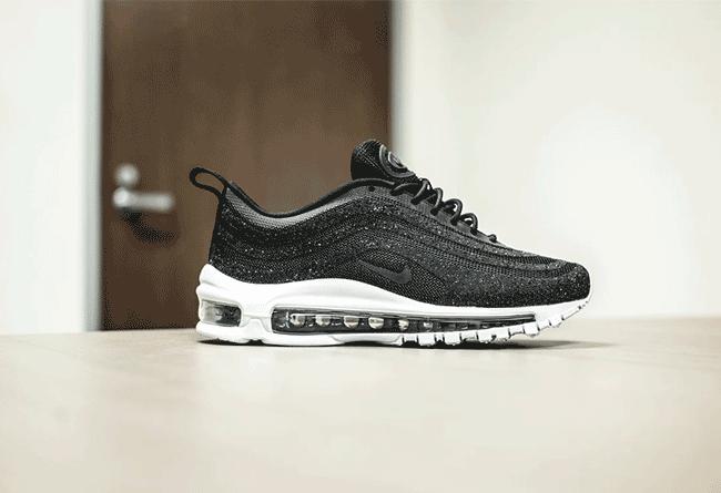 施华洛世奇nike,施华洛世奇耐克联名鞋