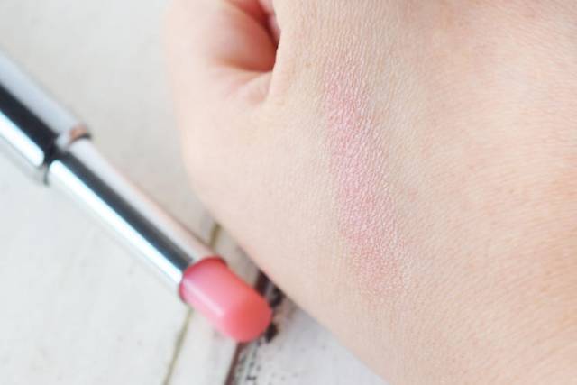 纪梵希口红真的很轻吗,纪梵希的口红为什么这么干