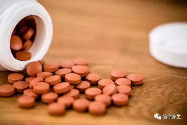 产后掉头发怎么饮食调理,产后掉头发最佳治疗方法