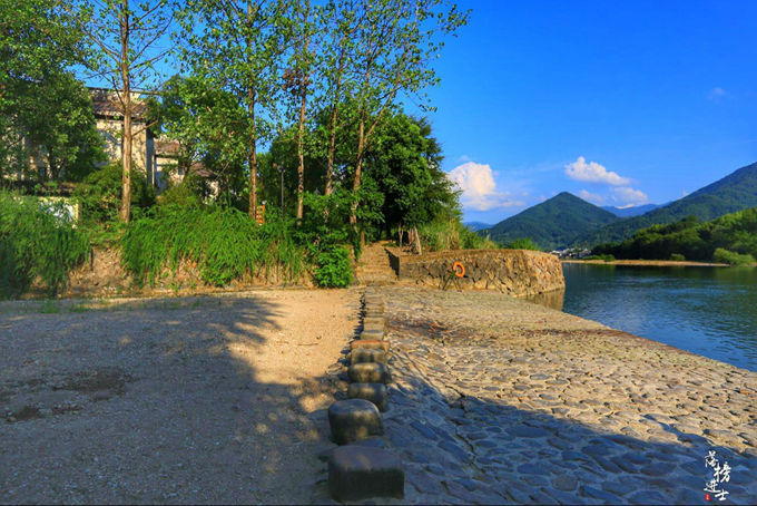 鍙ゅ牥鐢讳埂涔℃剚,鍙ゅ牥鐢讳埂鑹烘湳灏忛晣