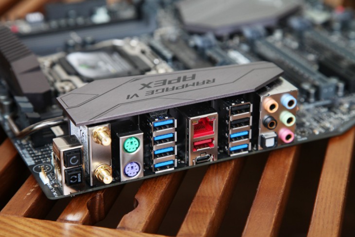 全方位打造酷睿X超频利器!ROGR6A主板评测