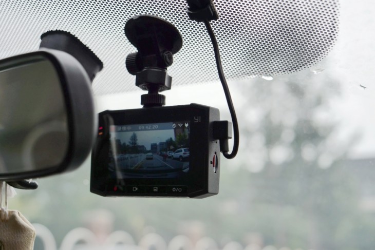 小蚁行车记录仪动力版2代评测,拍得很清楚的行车记录仪