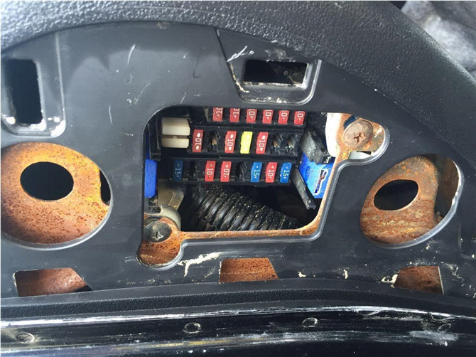 四年日产阳光多少钱,四万买日产