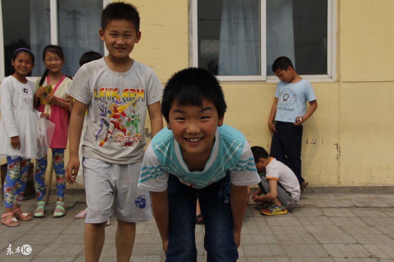 2021年新婚姻法离婚孩子抚养问题,2018新婚姻法离婚后户口该咋办