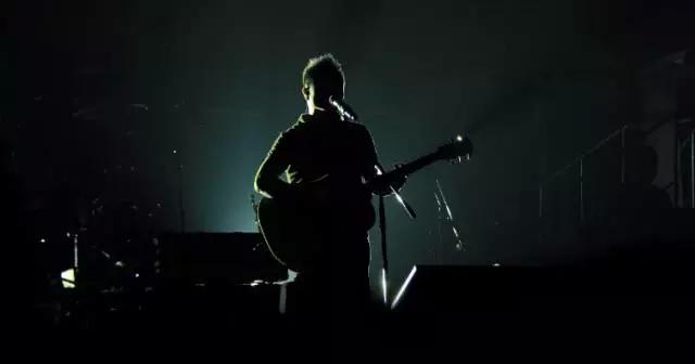 28年相濡以沫,许巍为挚爱写了两首歌,都是5分20秒