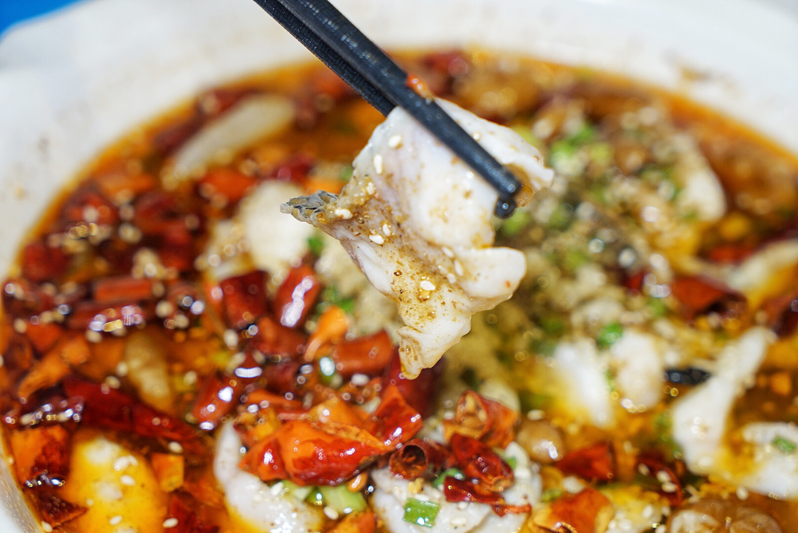 5年来它是棠下最火的宵夜店，16大盘虾蟹满汉全席震撼朋友圈