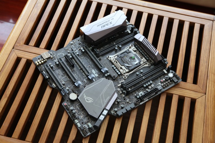 全方位打造酷睿X超频利器!ROGR6A主板评测