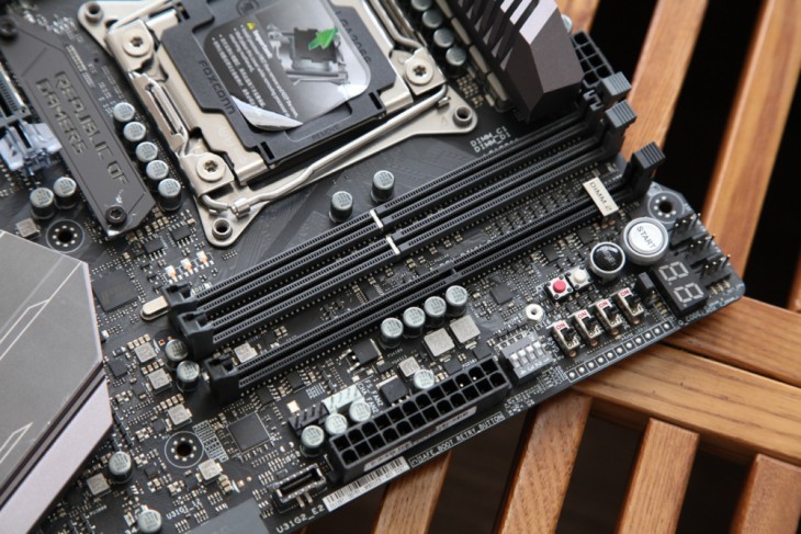 全方位打造酷睿X超频利器!ROGR6A主板评测