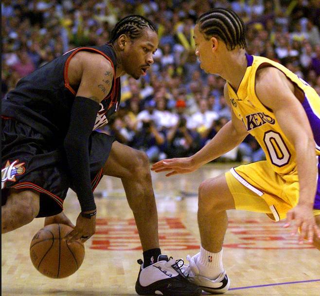 刚开始打篮球必备的5招基础变向,轻松学一招虐遍野球场!