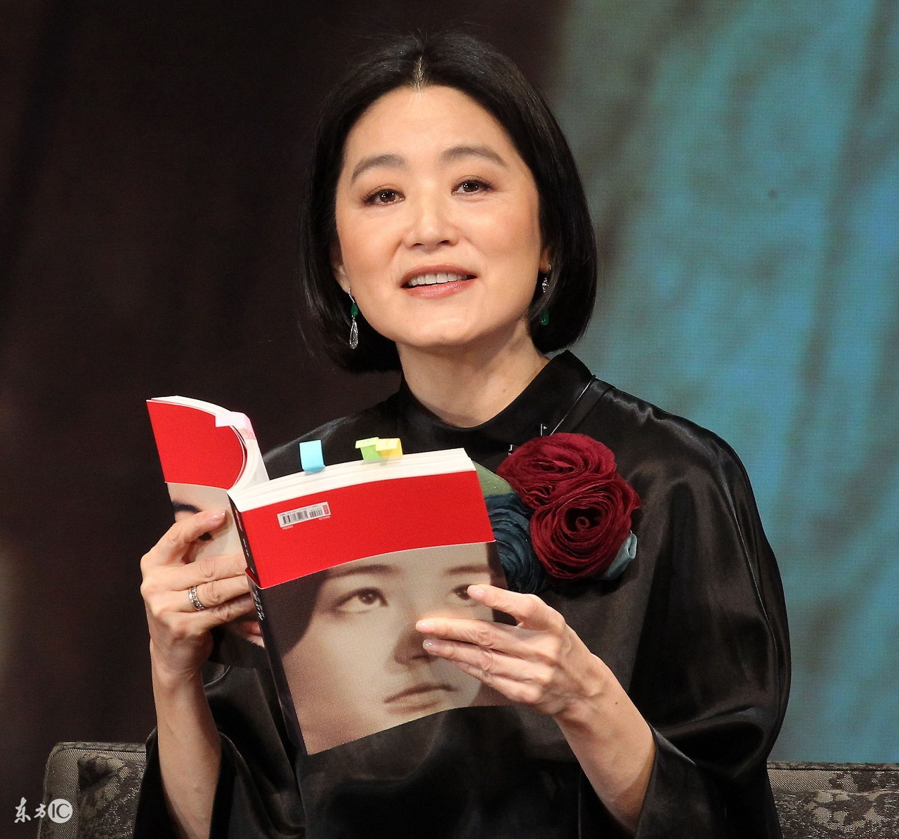 明星皮肤为什么那么紧致,为什么明星经常化妆皮肤还那么好