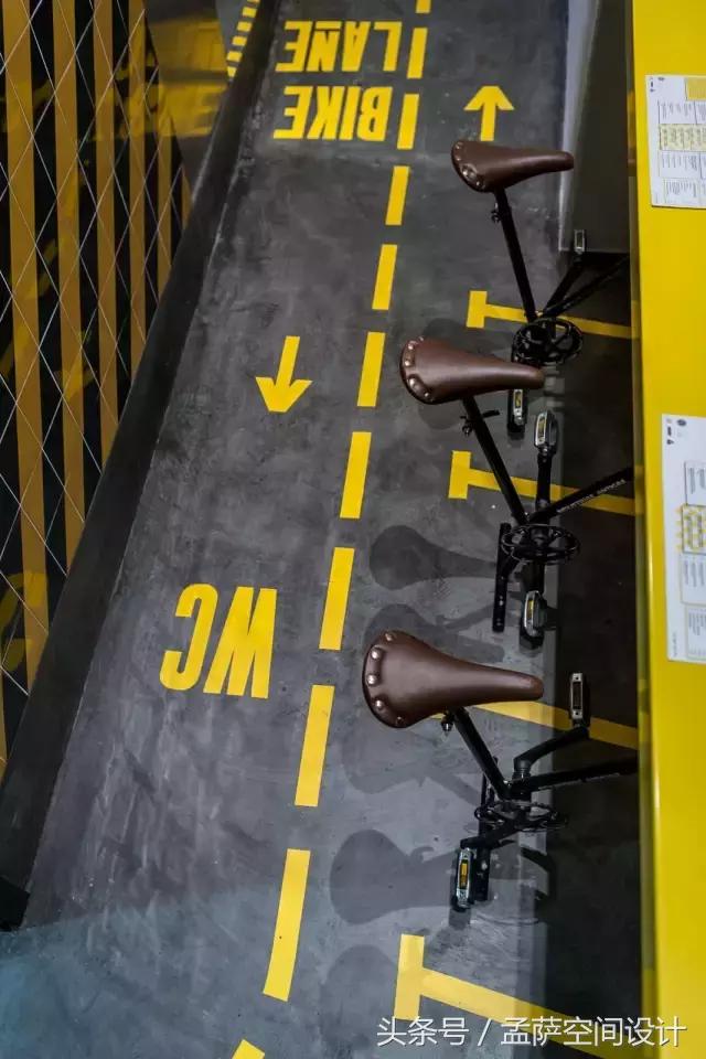 西班牙有家快餐厅也太有意思了，尽然用火腿来做装饰