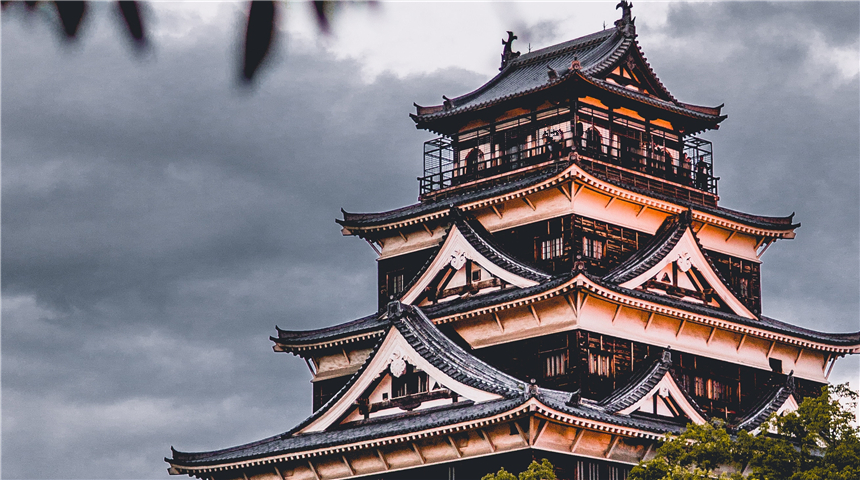 男友失踪数月回来变痴傻，1年后，一封密信让我发现他装傻