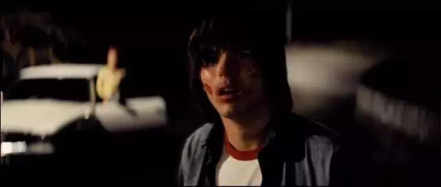 成年人的爱情有浪漫吗,成年人的爱情是怎么开始的