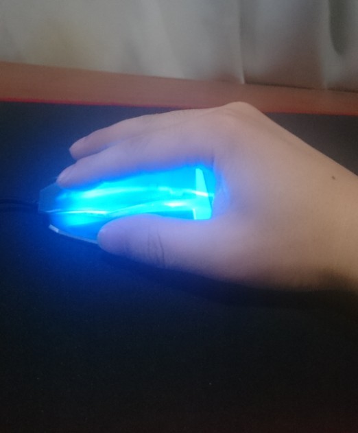 你的鼠标能不能做到这么炫酷,便宜的鼠标都很炫酷