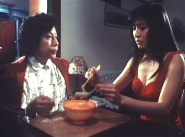 林正英拍鬼片立下了三条规矩,林正英拍鬼片立下四条规矩