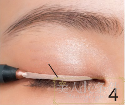 内双肿眼泡怎么不贴双眼皮画眼妆,一个单眼皮一个双眼皮怎么化眼妆