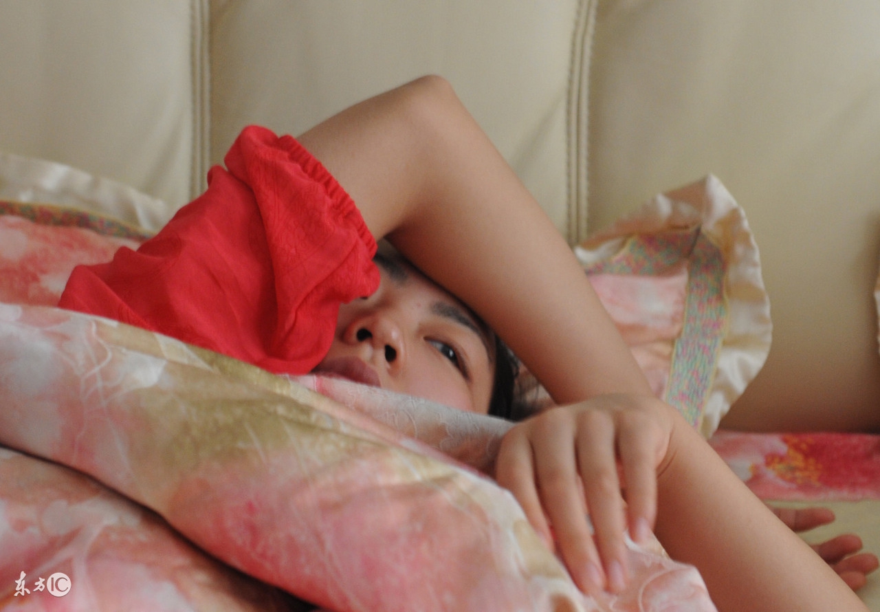 孕期一切正常但是一直流血,孕期流血不多没腹痛