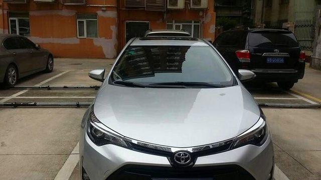 丰田雷凌油耗12个怎么回事,丰田雷凌汽车2021款油电混缺点