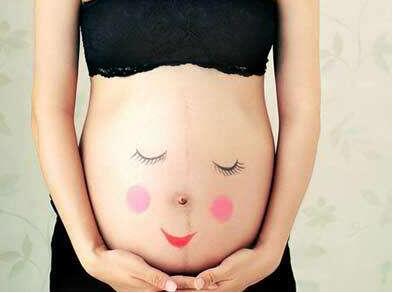 孕妇生孩子压肚子肚子会不会变小,怀孕显肚子比一般的孕妇肚子大