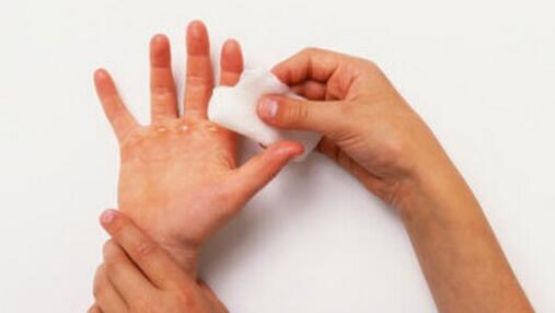 一定要告诉孩子的5个急救小常识,儿童各种急救法