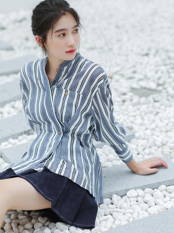 简约又高级的早秋衬衫穿搭,搭配技巧一款衬衫的多种时髦穿法