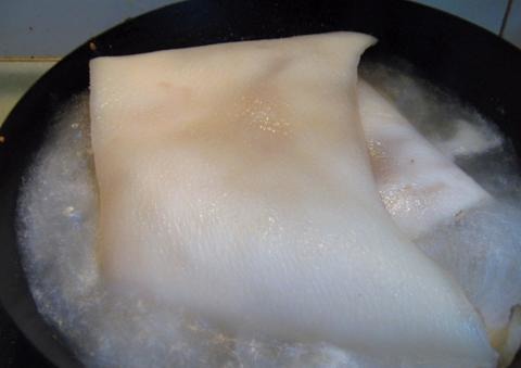 猪身上这部位原来是一剂良药，但很多人嫌弃它脏全给扔了！