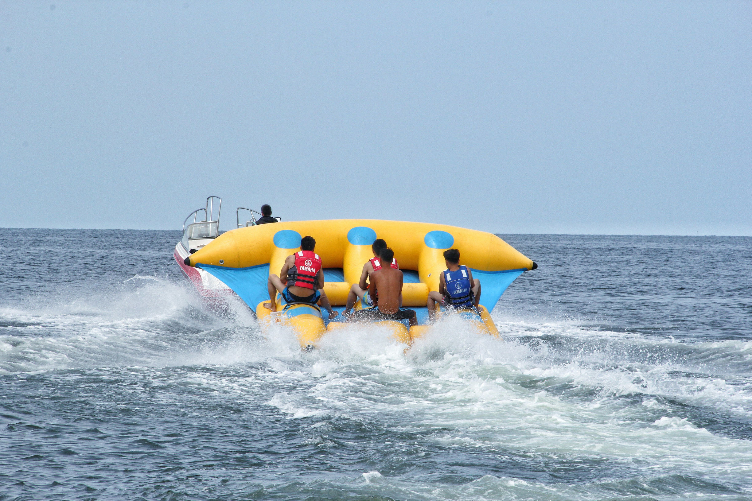 他说他想去看北方的海，我说“好”！