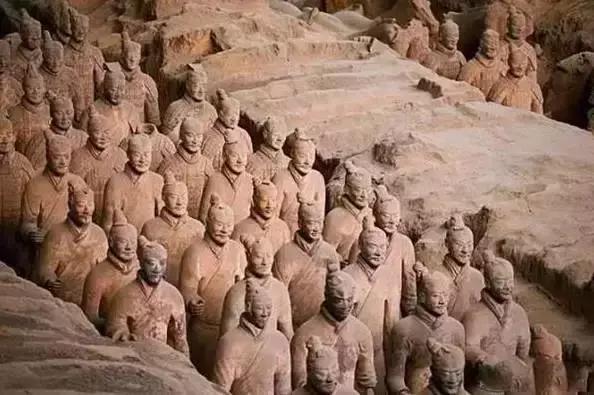 在宇宙的年历中，我们的存在连半秒钟都不到！