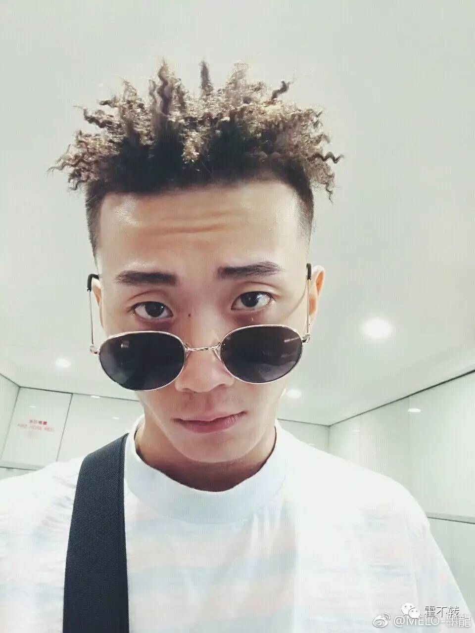 照片怎么拍出拍立得效果,相机如何拍出拍立得效果