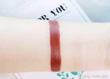 怎样买个实用便宜的化妆台,只要一百块就能搞定的彩妆