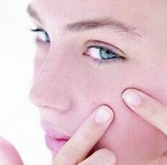 脸上上火起痘怎么消除,上火起痘可以直接挤破吗