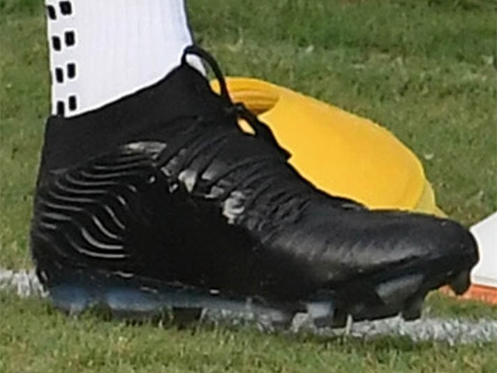 pumafuture足球鞋中端和低端区别,puma足球鞋顶级和次顶级区别