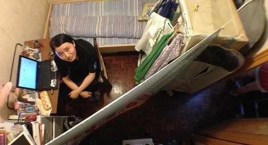 住在两楼小房间是什么体验,住隔断间的真实感受