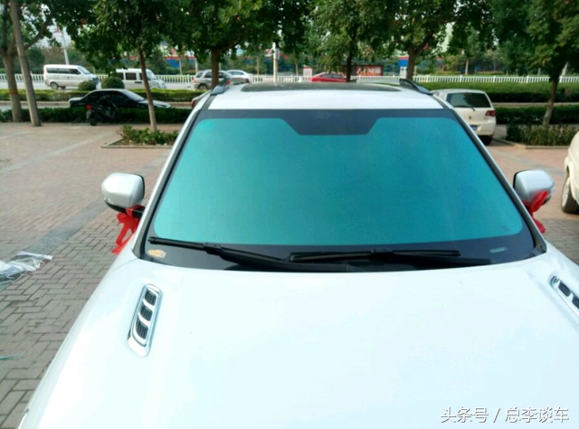 迈巴赫汽车贴玻璃膜多少钱,迈巴赫贴车膜好吗