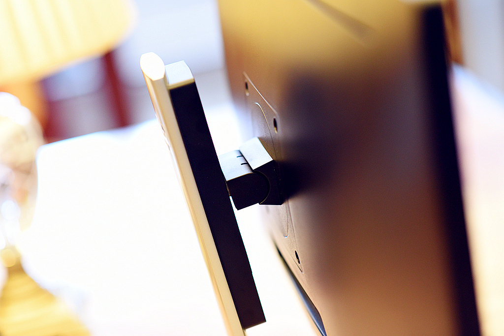 所见即所得台式电脑,hkct7000钻石版专业级显示器