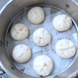 如何制作广式叉烧包包子皮,酥皮叉烧包包法慢动作