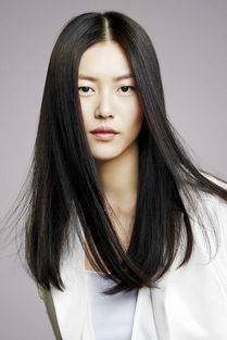 发际线低额头窄小脸适合什么发型,40岁小脸发型女2021流行发型