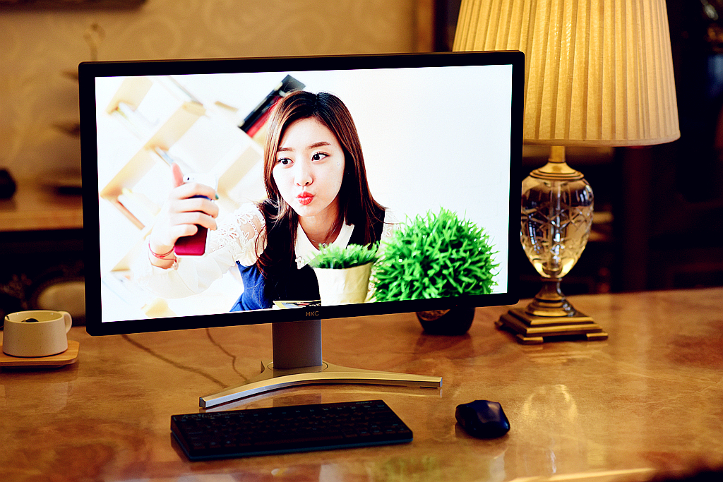所见即所得台式电脑,hkct7000钻石版专业级显示器