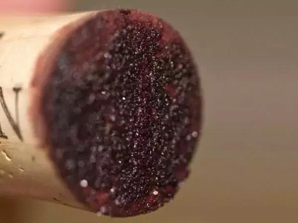 关于葡萄酒最常见问题之酒渣子,葡萄酒到底要怎么喝
