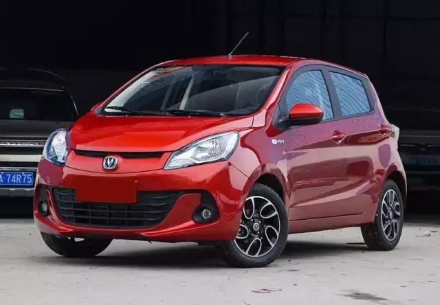 穷人必买的省心4款车国产车,这4款车好开又实用