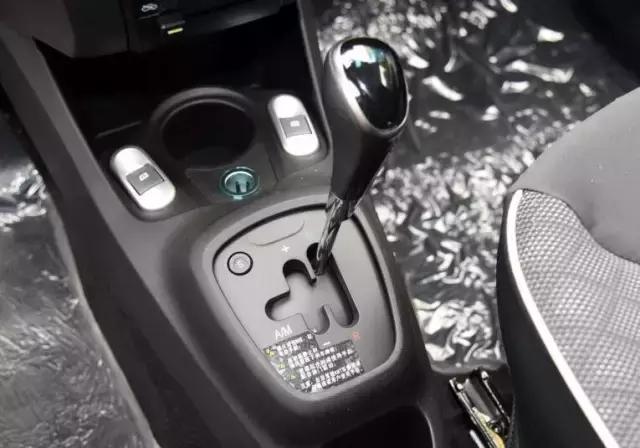 穷人必买的省心4款车国产车,这4款车好开又实用