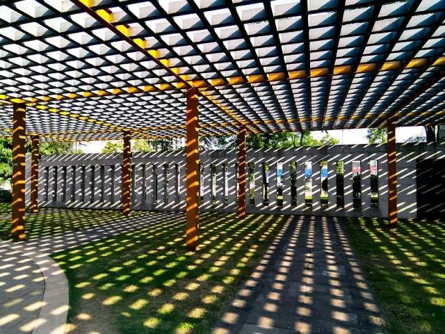 照片拍得太死板怎么补救,照片拍出来不好看怎么调整