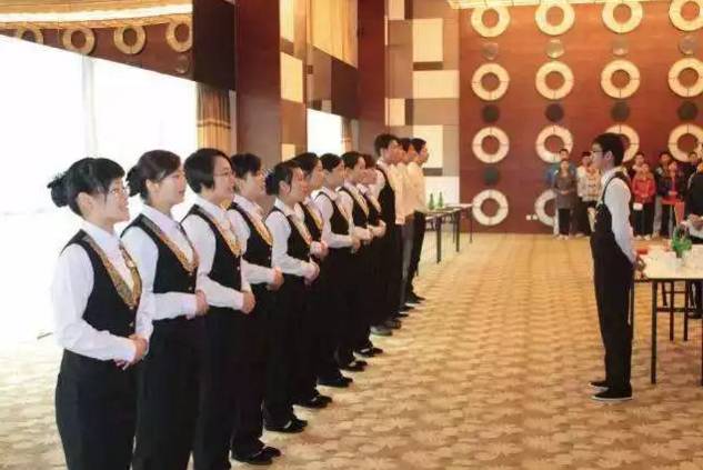 海底捞公关失败原因,鸡哥采访谈遗憾