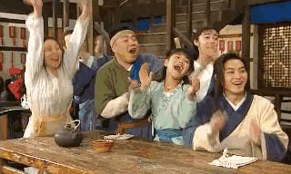 怎样买个实用便宜的化妆台,只要一百块就能搞定的彩妆