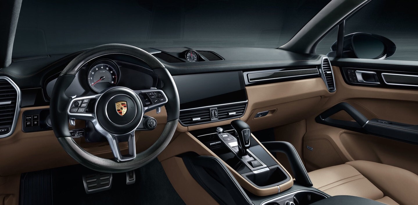 首批新款保时捷卡宴亮相,2021全新保时捷卡宴顶配视频