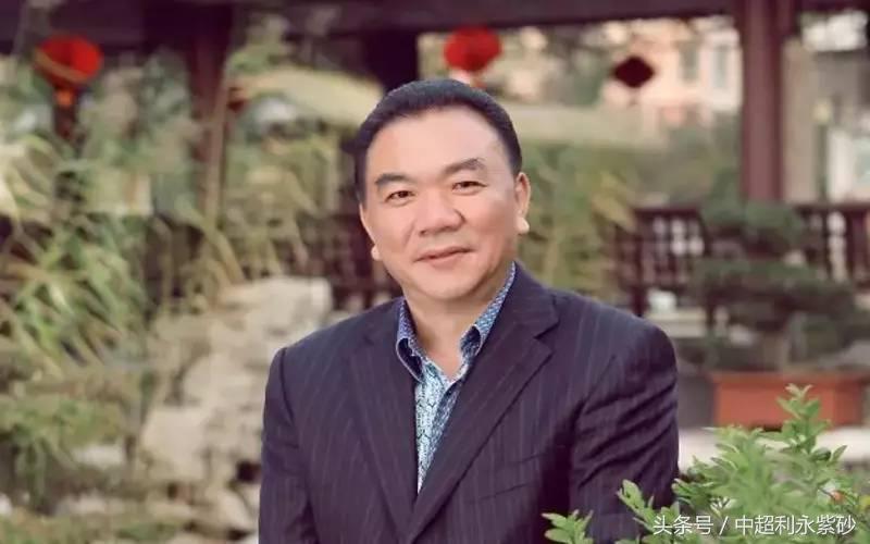 捧一把竹壶，宛若与君子作伴