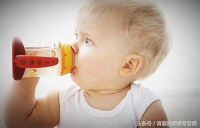 宝宝不爱喝水的正确方法,宝宝不爱喝水怎么办才正确