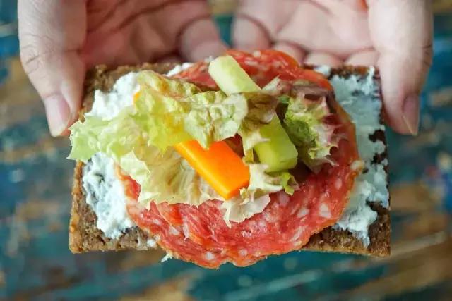 有没有比较好的减肥菜谱app,减肥食谱一日三餐七天菜谱表