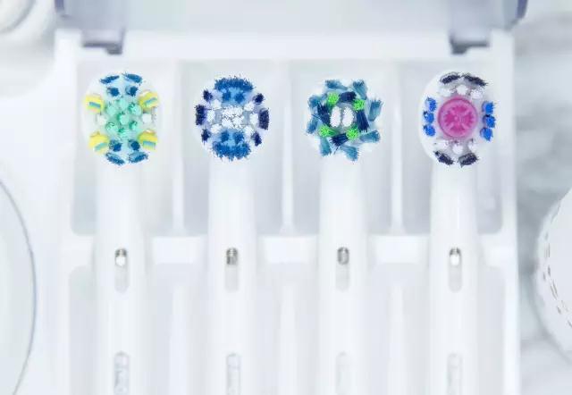 楚乔传搞笑花絮李沁赵丽颖,楚乔传李沁黄牙